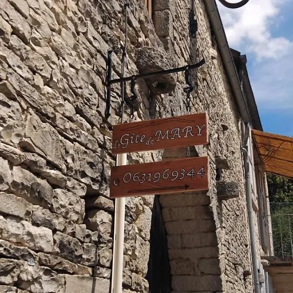 Le nid de Mary, hotel v destinaci Joux-la-Ville