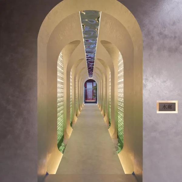 Happy Dragon Courtyard- Newly renovated with French Windows, Near Tian'AnMen Forbidden City,Lama Temple and Heaven Temple, 3minutes walk from Subway,Fluent English speaking with tourist sights tickets service ,Free coffee &laundry Service、北京市のホテル