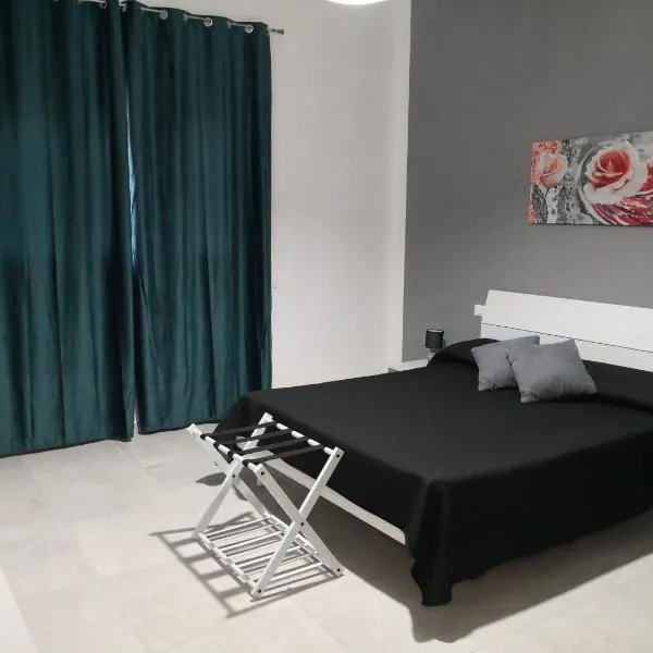 Perla Del Sole، فندق في Casa Santa