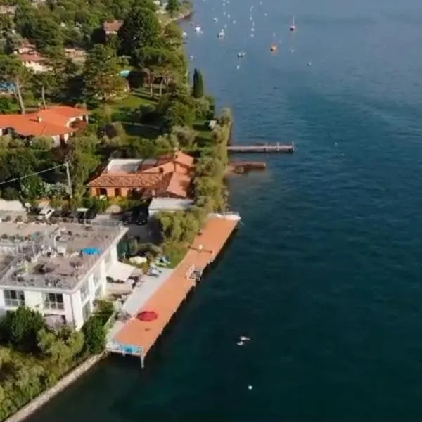Direttamente Al Lago Apartments, Hotel in Marone