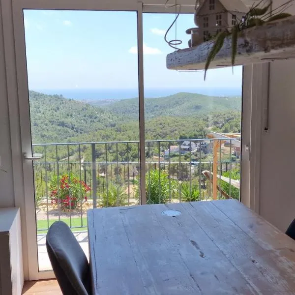 Villa Contenta Canyelles, khách sạn ở Canyelles