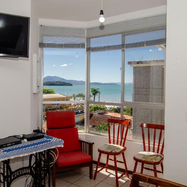 Na quadra da Praia, Vista Mar, Canasvieiras MF1490