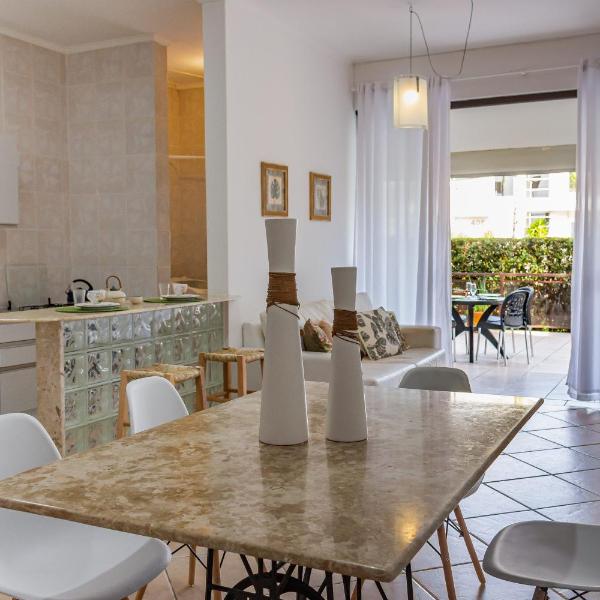 Apartamento Garden com 2 suítes em Jurerê JUR21