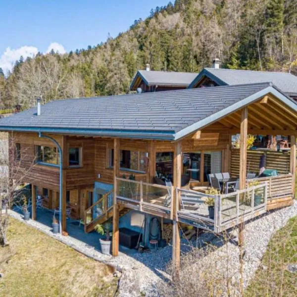Chalet Tzarbonire, hotel v destinaci Chalais