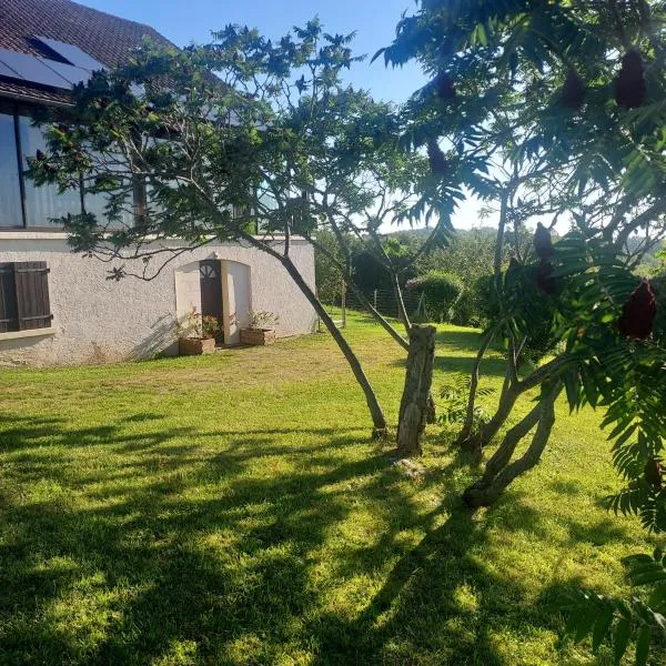 Au petit bois magique, hotel v destinácii Payrac