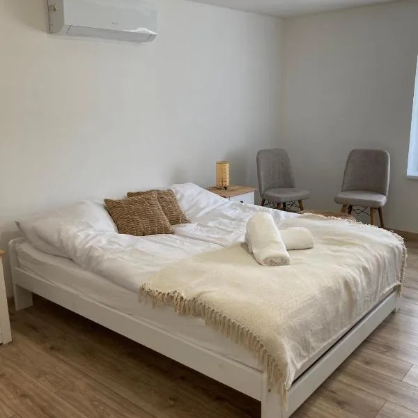 Hal-Szálka Vendégház – hotel w mieście Szálka