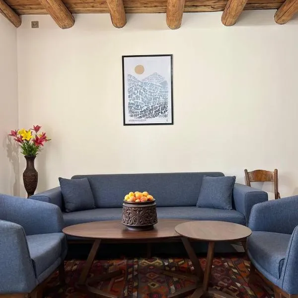 Lu-Na Home, hotel v destinaci Gomkʼ