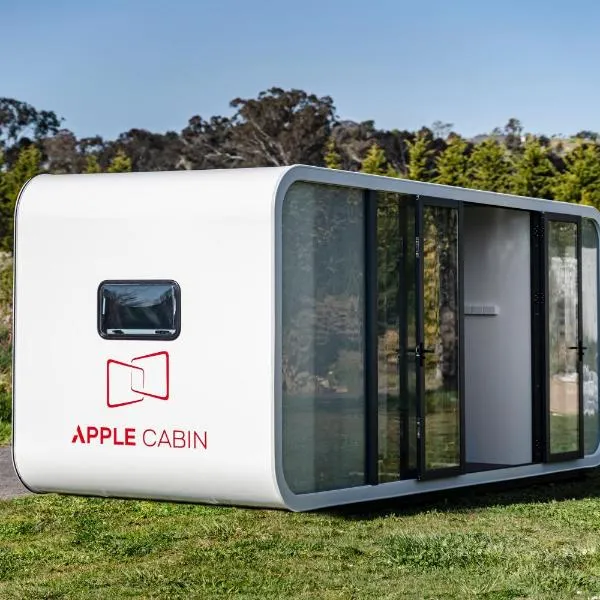 Field Tiny Home - Fruit & Sunset, hotel di Hall