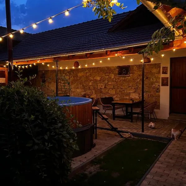 Casa "La Moara din Grădină", hotel v destinaci Eftimie Murgu