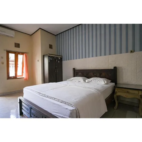 Pondok Syariah Denpasar Mitra RedDoorz, hotel in Kerobokan