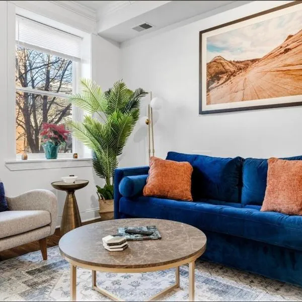 Entire Rowhome In Northwest Washington, hotel in Washington, D.C.