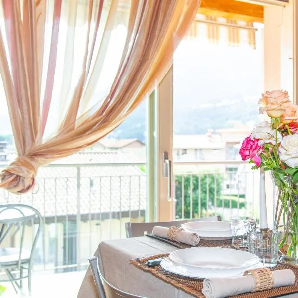 Casa Vacanze Renata, hotel in Costa Volpino