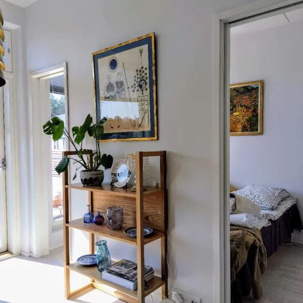New Golf Apartment With Nordic Art Design, hotel em Helsinque