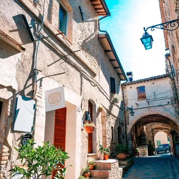 Ostello Bello Assisi Bevagna، فندق في بيفانيا