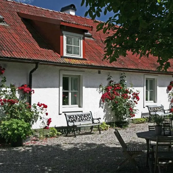 Stenrosgården, hotel v destinaci Kivik