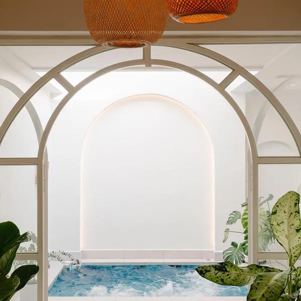 Mint Villa with Jacuzzi Pool, hotel v destinácii George Town