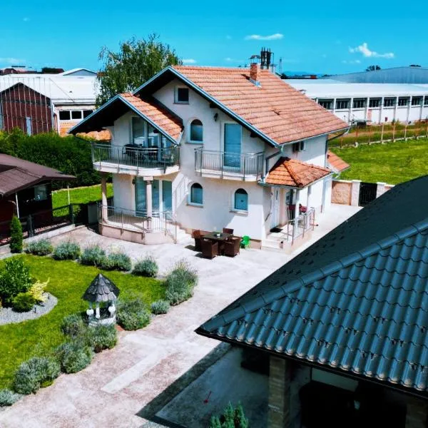 Villa Zlatan Poolside, hotel in Bosanska Gradiška