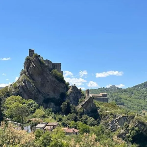 La Ginestra – hotel w mieście Roccascalegna
