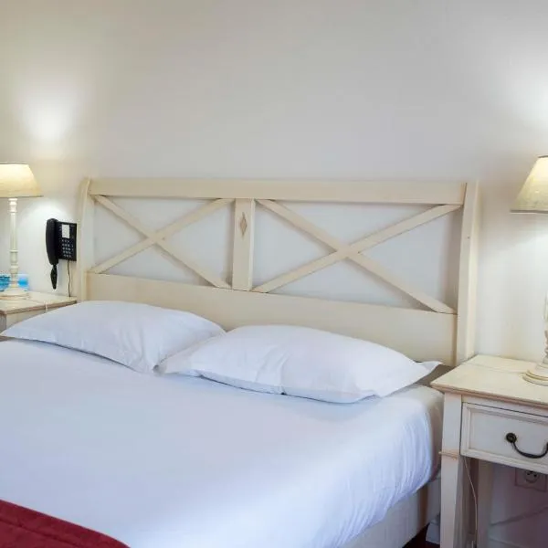 Brit Hotel Du Perche – hotel w mieście Nogent-le-Rotrou