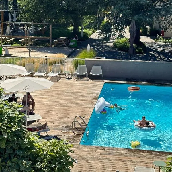 Novotel Lyon Bron, hotel en Bron