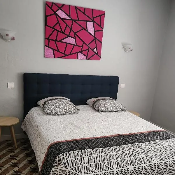 Les Belles Nuits โรงแรมในLe Bousquet-dʼOrb