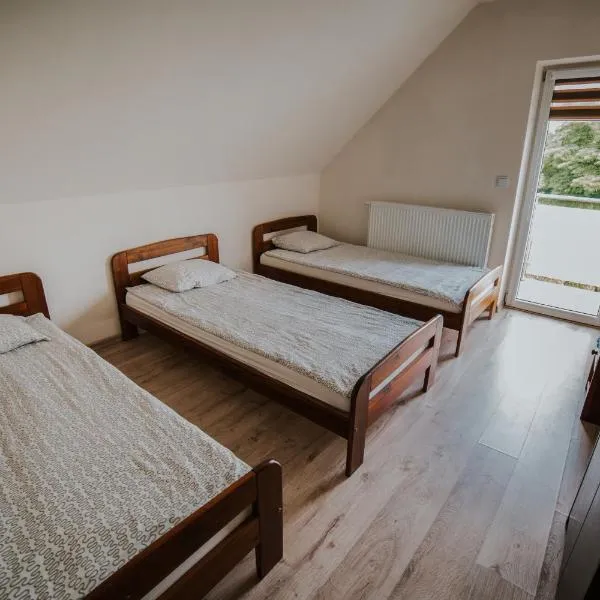 Villa pod gruszą, hotel v destinaci Połom Mały