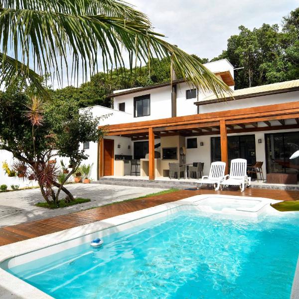 Casa c/ Piscina a 250m da Lagoa da Conceição P2211