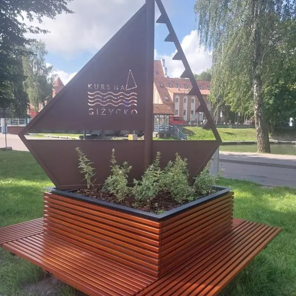 Mieszkanie 3 pokojowe na wakacje, hotel v destinaci Giżycko