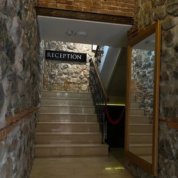 Hotel Varios, hotel v destinaci Batumi