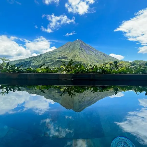 Villas Jawara ! Un Volcán en su Jardín !, hotel v destinaci Fortuna