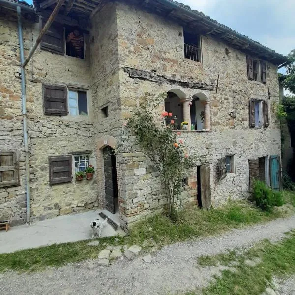 Oobeh Country House – hotel w mieście Roncovetro