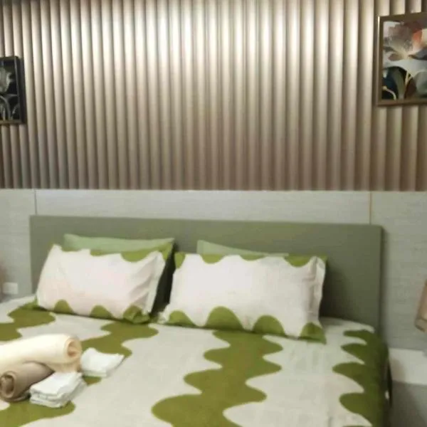 1 Bedroom Condo Unit Near MOA with Netflix and WIFI, hotel in Manila