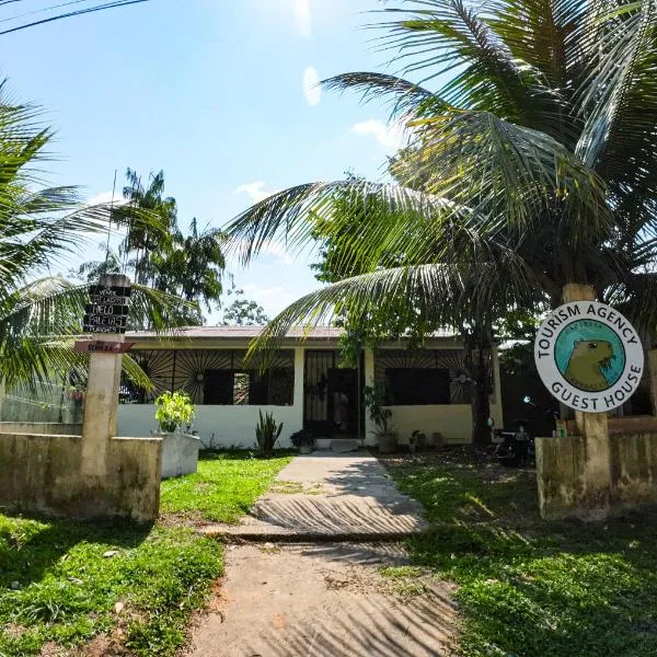 Capibara guest house, hotel v destinaci Leticia