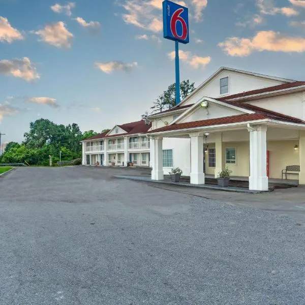 Motel 6-Livingston, TX, hotel v destinaci Livingston