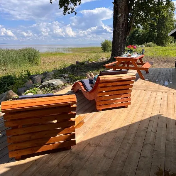 Suure-Kuuse kämpingud otse järve kaldal, hotel v destinaci Valma