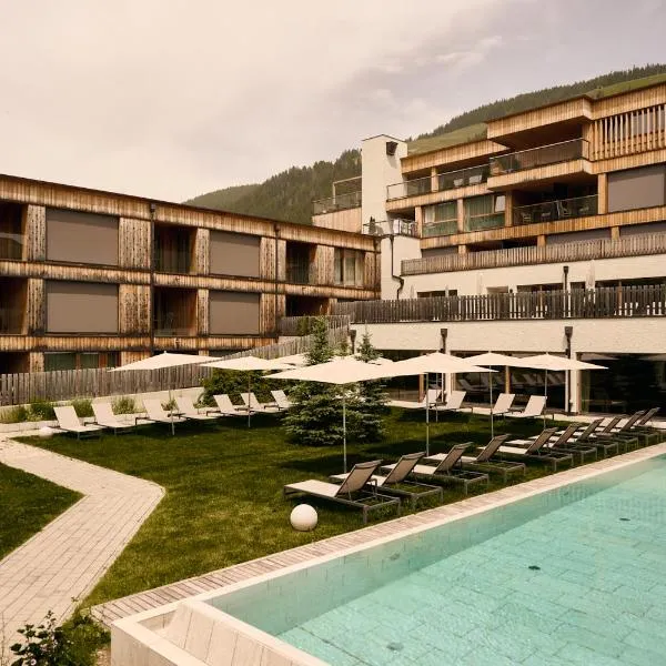 Hirben Naturlaub, hotel v destinaci Villabassa