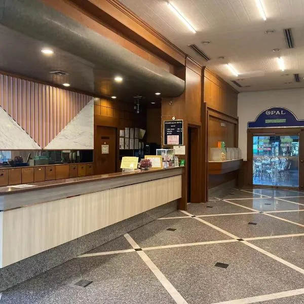 โรงแรมโกลเด้นแกรนด์ พิษณุโลก, hotel v destinaci Phitsanulok