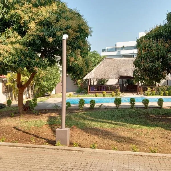 Sparkle Guest House - Self-Catering, Pool, Garden, hotel v destinaci Maputo