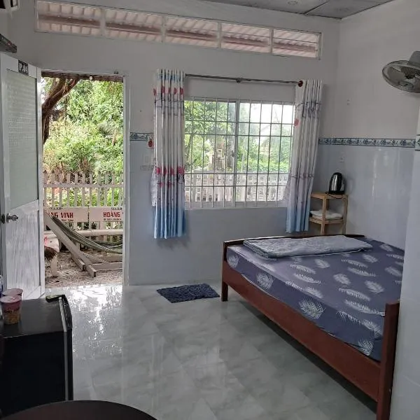 Nhà nghỉ Ngọc Phượng Hòn Sơn, hotel en Lai Sơn