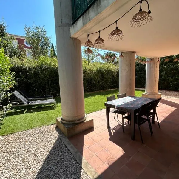 Cosy Rez de jardin - Clim & Parking, hotel v Aix-en-Provence