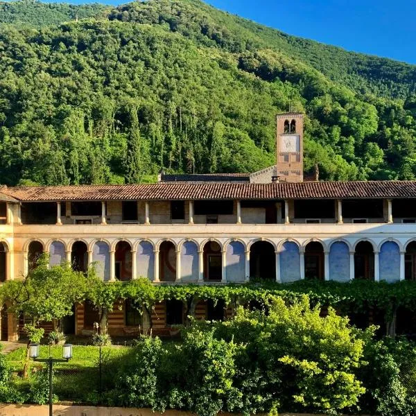 Charming Hotel dei Chiostri, hotel v destinaci Follina