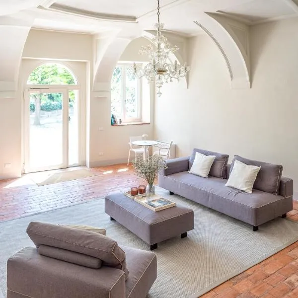 The Lake Suites com - Luxury stay in Lazise, hotel v destinaci Lazise