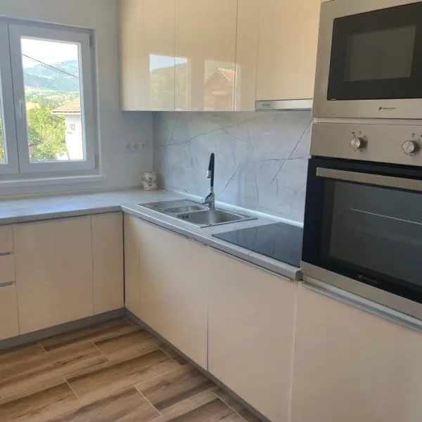 Vidovdanska house、Šipovoのホテル