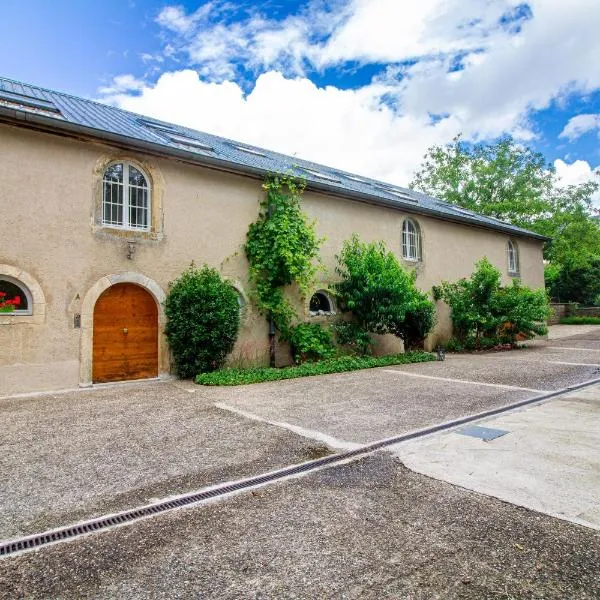 Sweet-Gerson, calme, proche gare, parking privé, hotel in Roeser