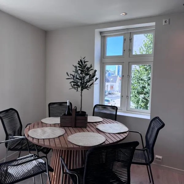 A Place To Stay Stavanger, apartment 5 - Quality and free parking-, hotel in Stavanger