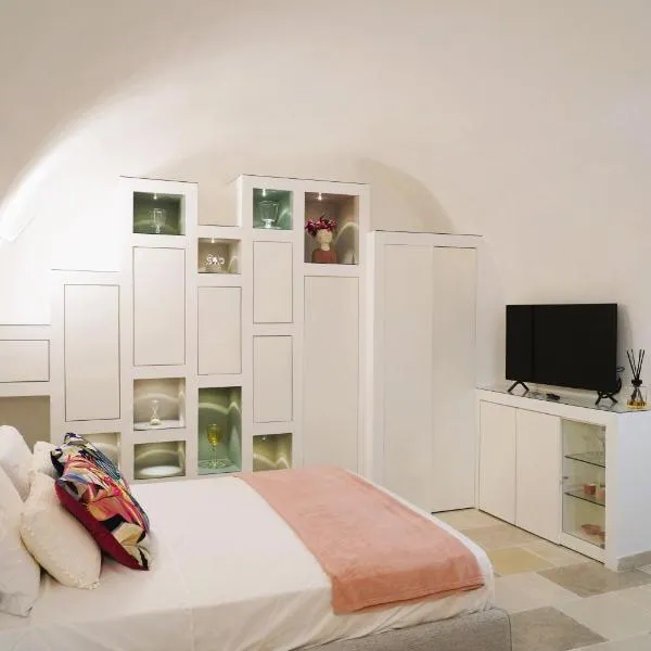 La Chianca Rosa - RIFUGIO ROMANTICO ad Ostuni, hotel in Ostuni
