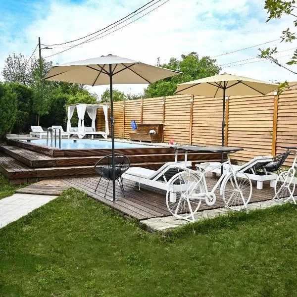 Pool Garden-Oaza, hotel in Skopje
