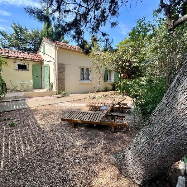 Mazet en Provence, hotel v destinaci Chateaurenard
