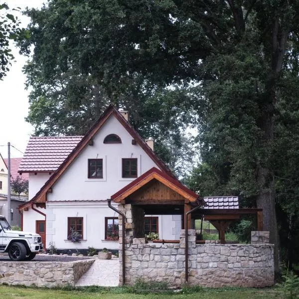 Ubytování pod Dubem, hotel v Broumově
