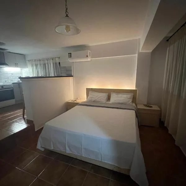 Galini 2, hotel in Akrogiali